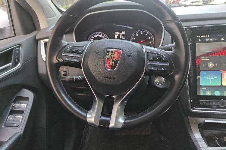 Used Roewe RX5 2016 20T Two-Wheel Drive Automatic Internet Smart Edition Steering Wheel