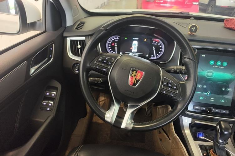 Used Roewe RX5 2016 30T Two-Wheel Drive Automatic Internet Smart Edition Steering Wheel