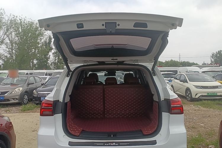 Used Roewe RX5 2016 30T Four-Wheel Drive Automatic Internet Smart Luxury Edition Trunk