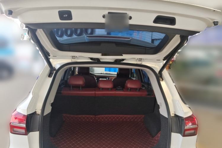 Used Roewe RX5 2016 30T Four-Wheel Drive Automatic Internet Smart Luxury Edition Trunk