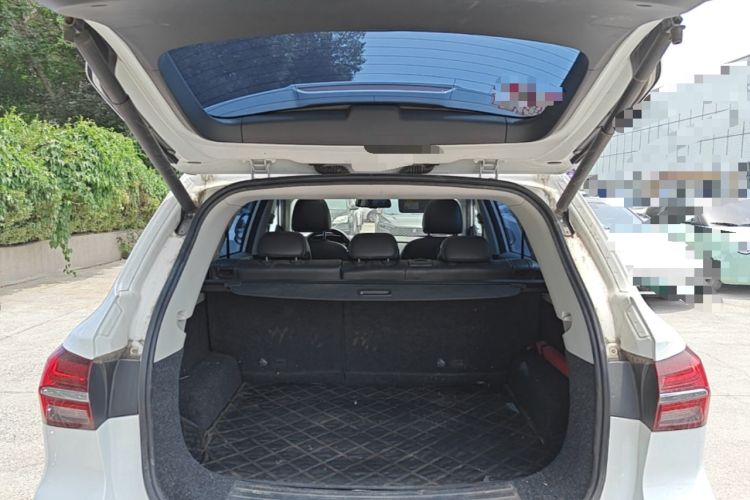 Used Roewe RX5 2016 30T Two-Wheel Drive Automatic Internet Smart Edition Trunk
