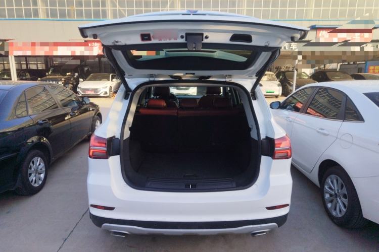 Used Roewe RX5 2016 30T Four-Wheel Drive Automatic Internet Smart Luxury Edition Trunk