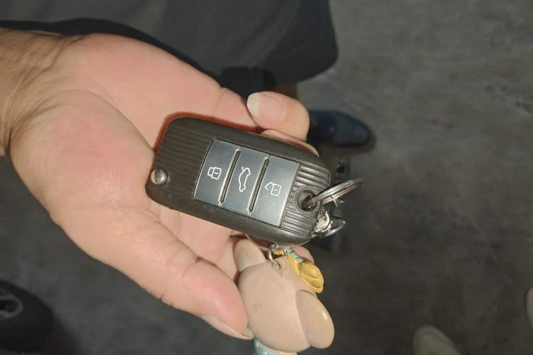 Used Roewe RX5 2016 20T Two-Wheel Drive Automatic Internet Smart Edition Vehicle Key