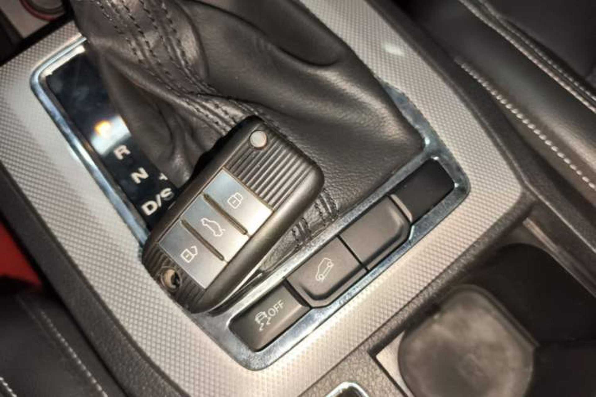 Used Roewe RX5 2016 20T Two-Wheel Drive Automatic Flagship Edition Vehicle Key