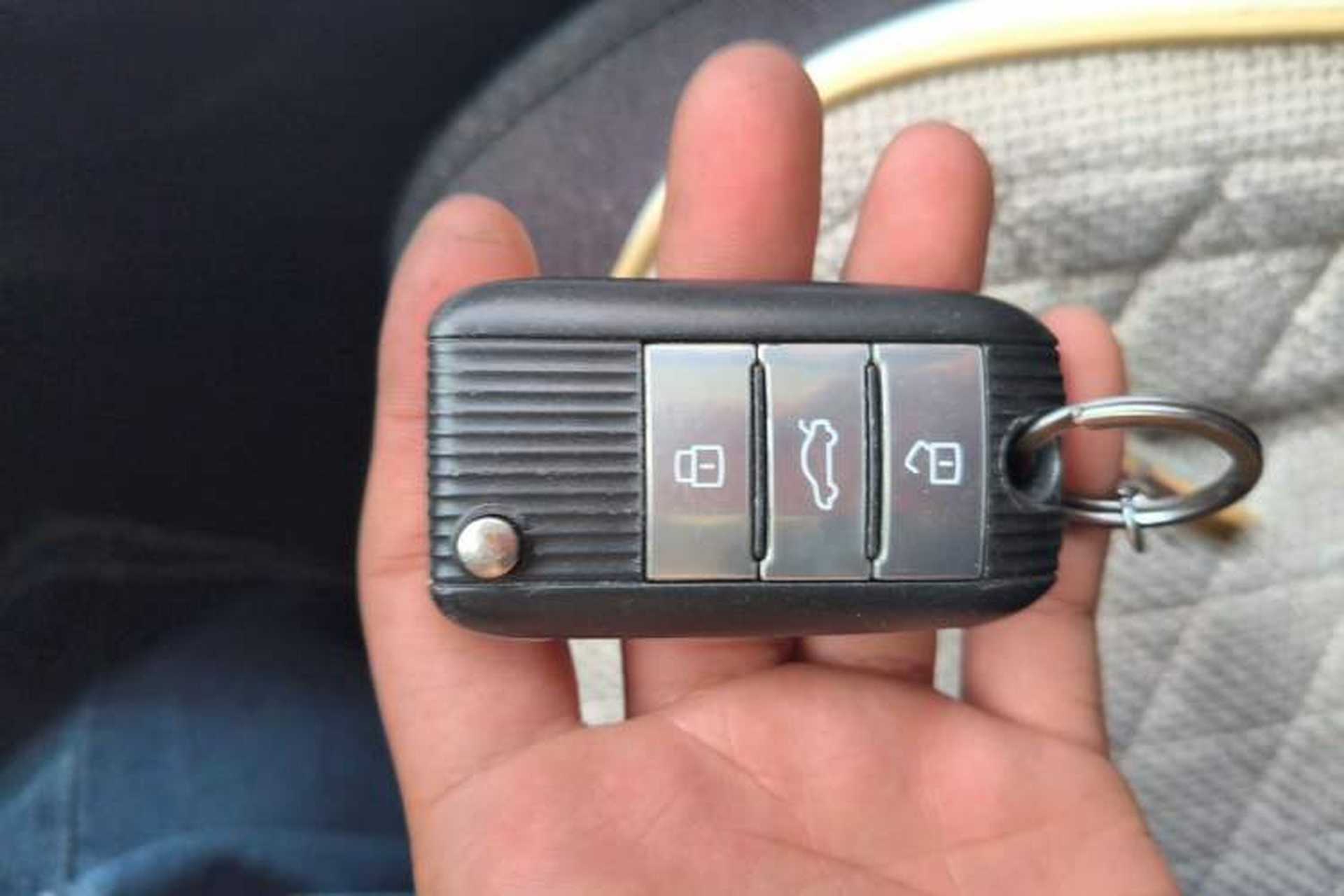 Used Roewe RX5 2016 20T Two-Wheel Drive Automatic Internet Smart Edition Vehicle Key
