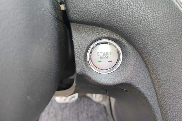 Used Roewe RX5 2016 30T Two-Wheel Drive Automatic Internet Smart Edition Vehicle Key
