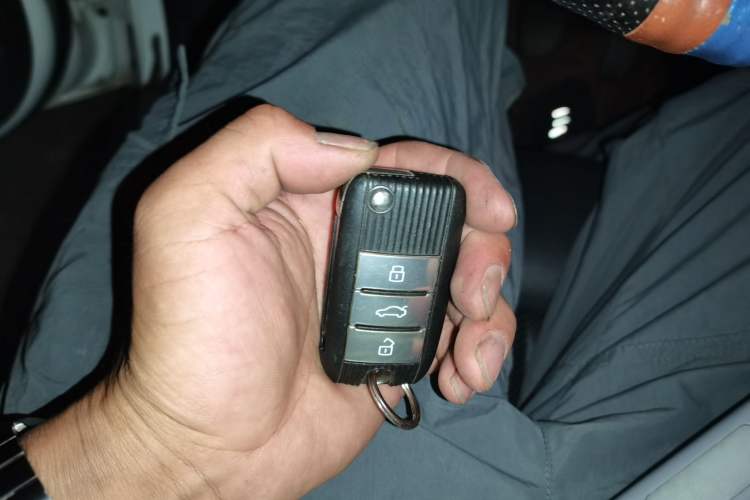 Used Roewe RX5 2016 20T Two-Wheel Drive Manual Flagship Edition Vehicle Key
