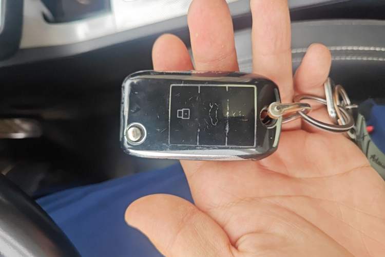 Used Roewe RX5 2016 20T Two-Wheel Drive Automatic Internet Smart Edition Vehicle Key