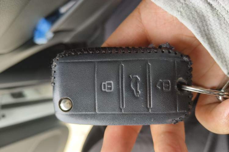 Used Roewe RX5 2016 20T Two-Wheel Drive Automatic Flagship Edition Vehicle Key