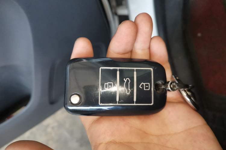 Used Roewe RX5 2016 20T Two-Wheel Drive Automatic Internet Smart Edition Vehicle Key