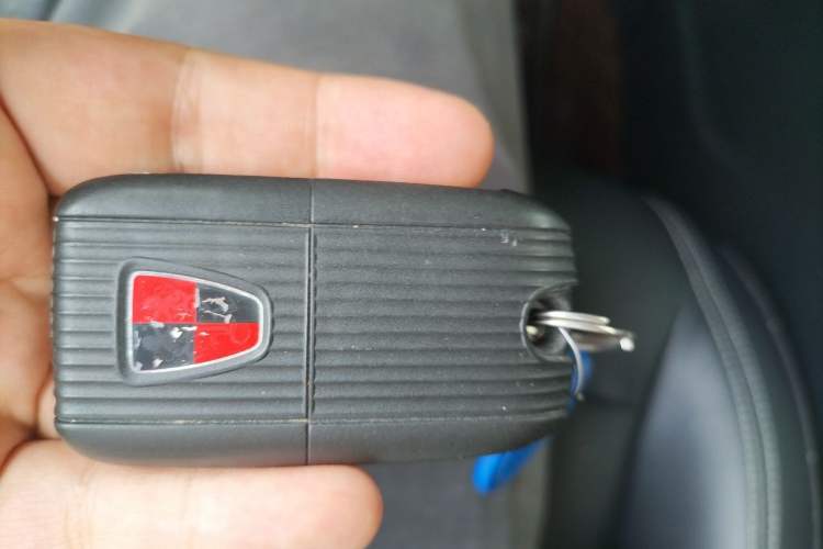 Used Roewe RX5 2016 20T Two-Wheel Drive Automatic Internet Smart Edition Vehicle Key
