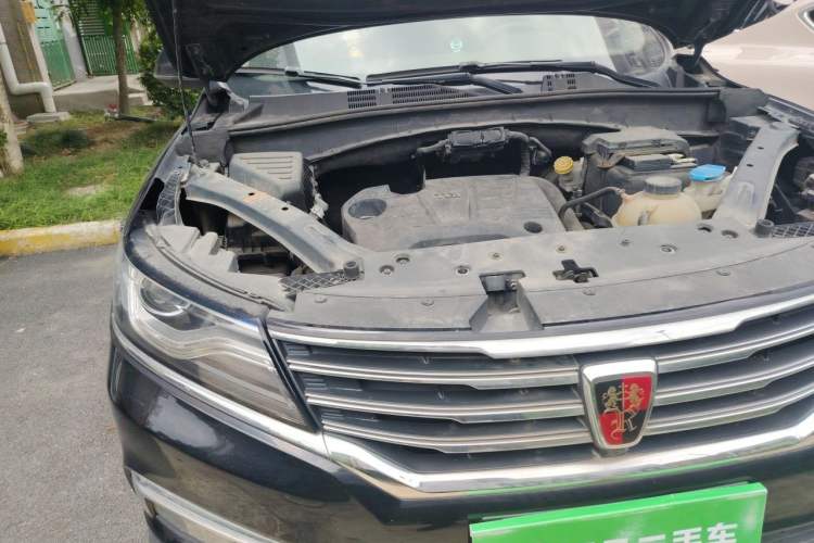 Used Roewe RX5 2017 20T Two-Wheel Drive Automatic Internet Elite Edition Engine Bay Right