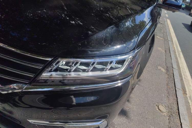 Used Roewe RX5 2017 20T Two-Wheel Drive Automatic Internet Elite Edition Left Front Headlight