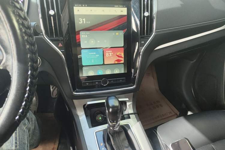 Used Roewe RX5 2017 20T Two-Wheel Drive Automatic Internet Elite Edition Audio And AC Panel