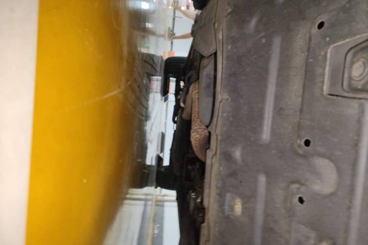 Used Roewe RX5 2017 20T Two-Wheel Drive Automatic Internet Elite Edition Chassis Front