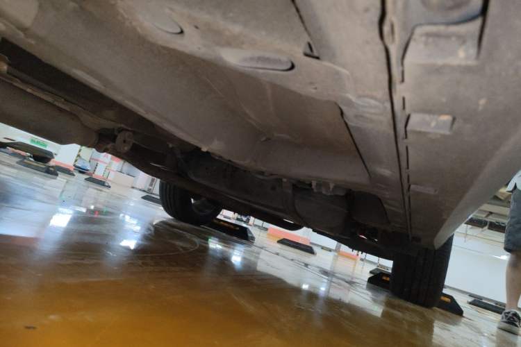 Used Roewe RX5 2017 20T Two-Wheel Drive Automatic Internet Elite Edition Chassis Front Left