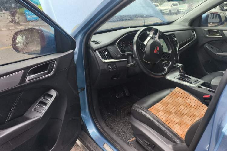 Used Roewe RX5 2017 20T Two-Wheel Drive Automatic Internet Elite Edition Driver Seat