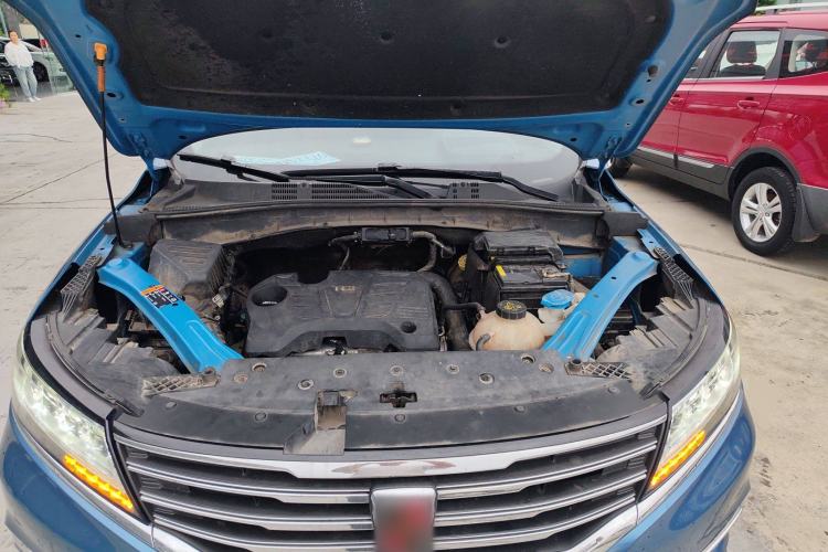 Used Roewe RX5 2017 20T Two-Wheel Drive Automatic Internet Elite Edition Engine Bay