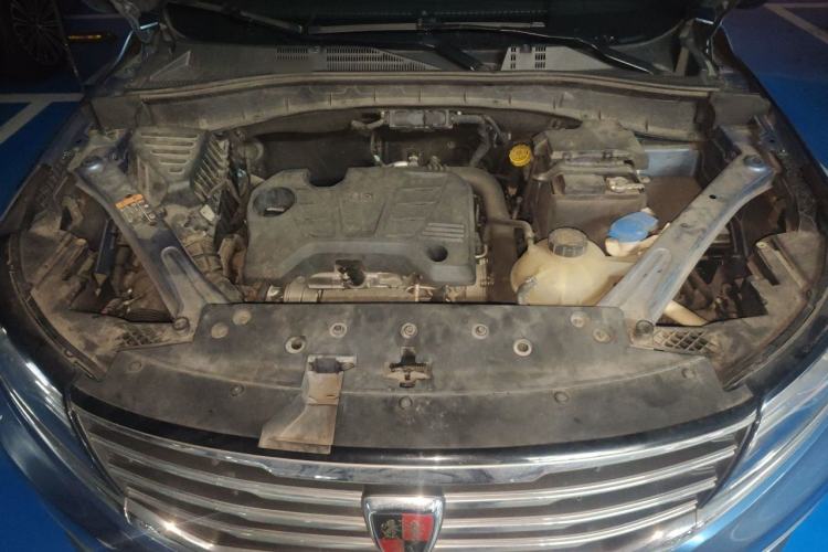 Used Roewe RX5 2017 20T Two-Wheel Drive Automatic Internet Elite Edition Engine Bay
