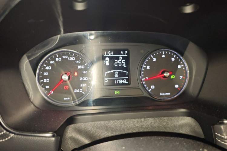 Used Roewe RX5 2017 20T Two-Wheel Drive Automatic Internet Elite Edition Instrument Cluster