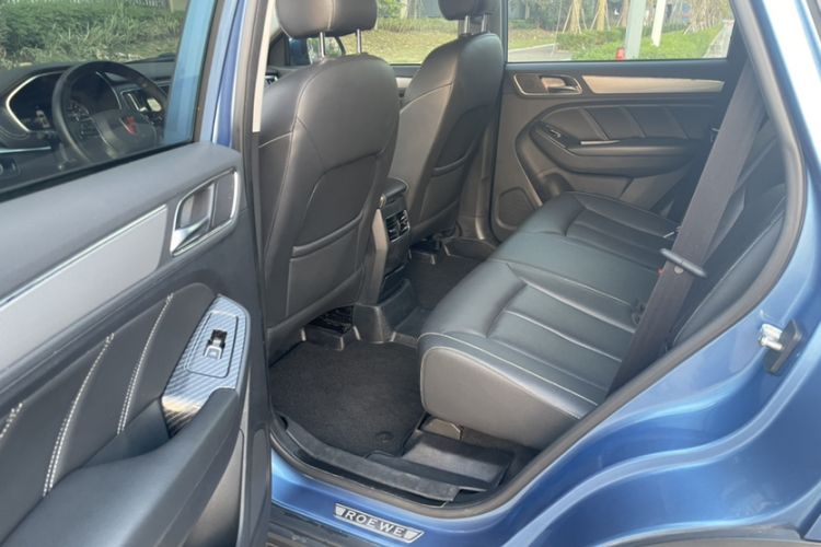 Used Roewe RX5 2017 20T Two-Wheel Drive Automatic Internet Elite Edition Interior 3