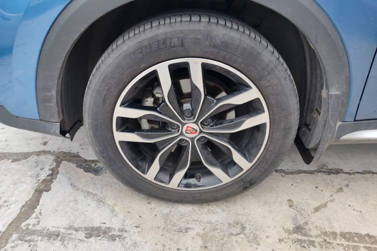 Used Roewe RX5 2017 20T Two-Wheel Drive Automatic Internet Elite Edition Left Front Wheel Hub