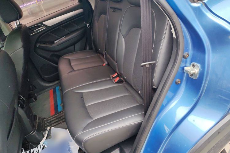 Used Roewe RX5 2017 20T Two-Wheel Drive Automatic Internet Elite Edition Left Rear Seat