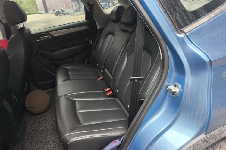 Used Roewe RX5 2017 20T Two-Wheel Drive Automatic Internet Elite Edition Left Rear Seat