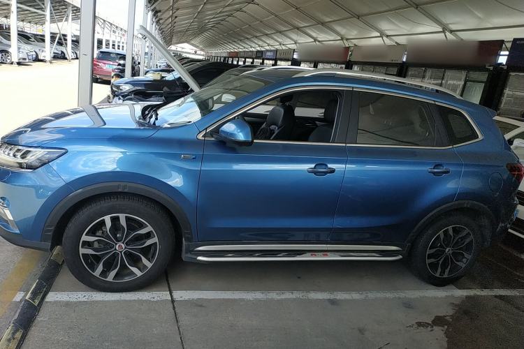 Used Roewe RX5 2017 20T Two-Wheel Drive Automatic Internet Elite Edition Left Side