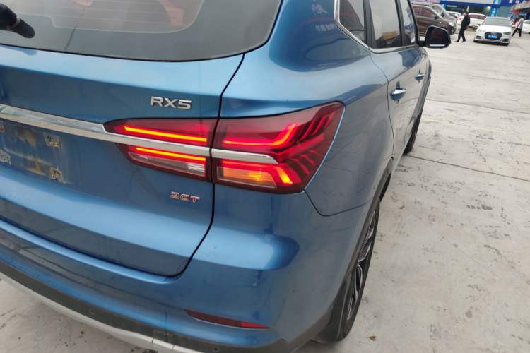 Used Roewe RX5 2017 20T Two-Wheel Drive Automatic Internet Elite Edition Right Rear Taillight