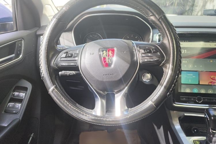 Used Roewe RX5 2017 20T Two-Wheel Drive Automatic Internet Elite Edition Steering Wheel