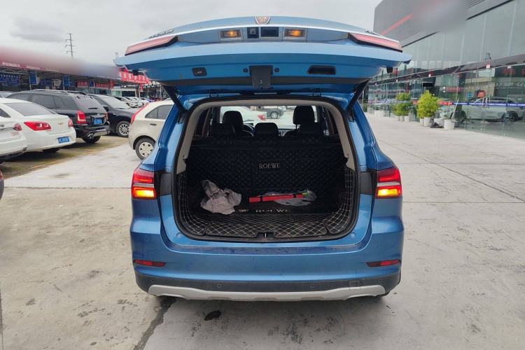 Used Roewe RX5 2017 20T Two-Wheel Drive Automatic Internet Elite Edition Trunk