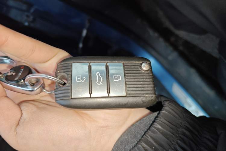 Used Roewe RX5 2017 20T Two-Wheel Drive Automatic Internet Elite Edition Vehicle Key
