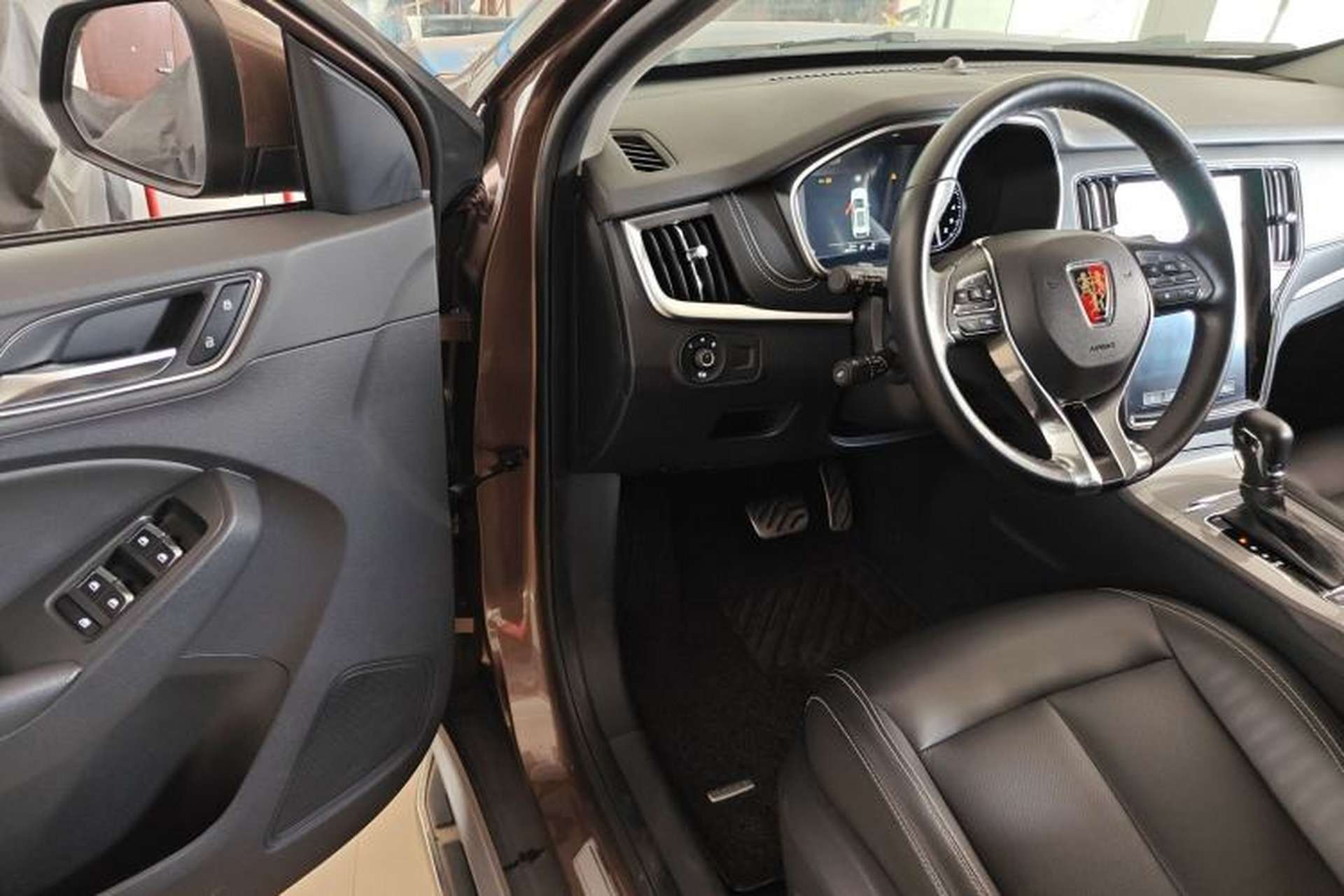 Used Roewe RX5 2017 20T Two-Wheel Drive Automatic Internet Elite Edition Driver Seat