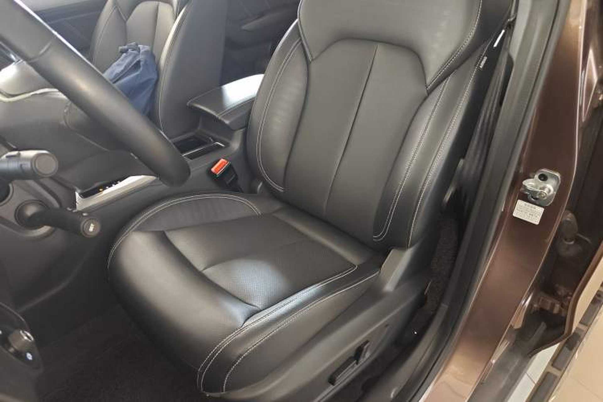 Used Roewe RX5 2017 20T Two-Wheel Drive Automatic Internet Elite Edition Left Front Seat
