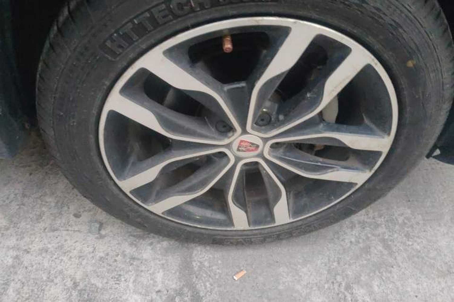 Used Roewe RX5 2017 20T Two-Wheel Drive Automatic Internet Elite Edition Right Front Wheel Hub