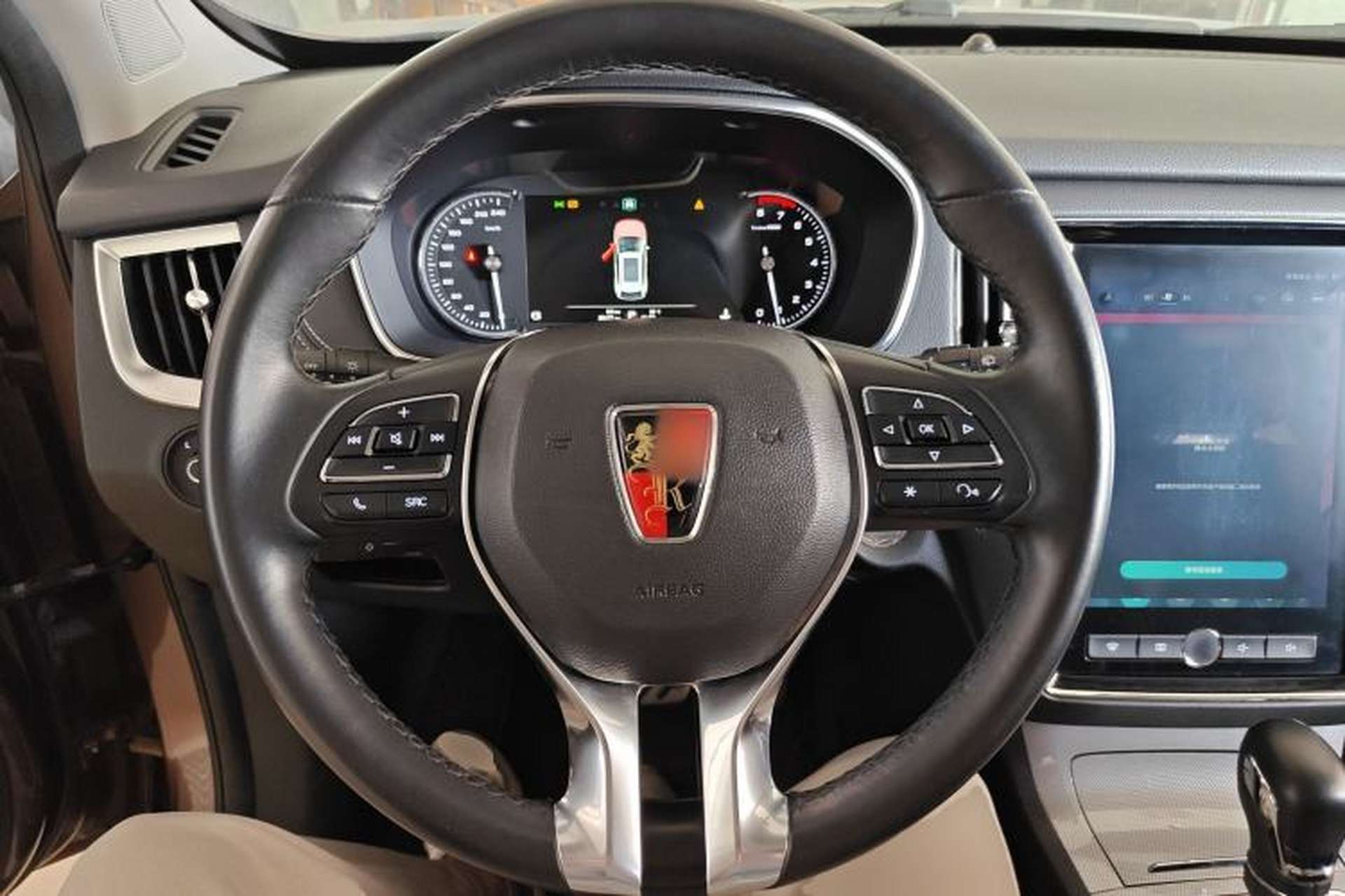Used Roewe RX5 2017 20T Two-Wheel Drive Automatic Internet Elite Edition Steering Wheel