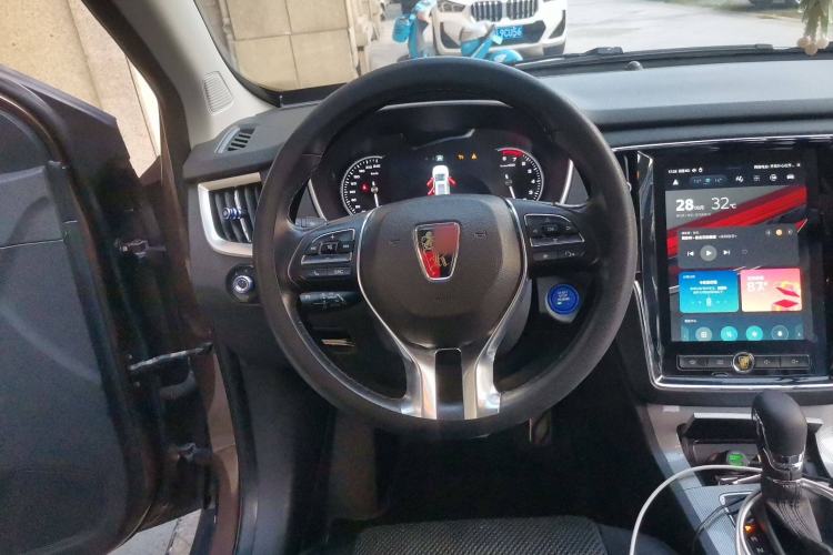 Used Roewe RX5 2017 20T Two-Wheel Drive Automatic Internet Elite Edition Steering Wheel