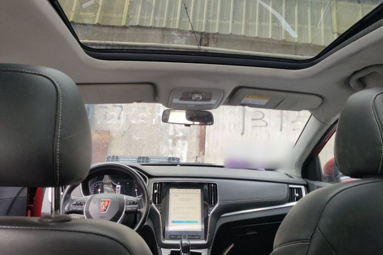 Used Roewe RX5 2017 20T Two-Wheel Drive Automatic Internet Elite Edition Headliner