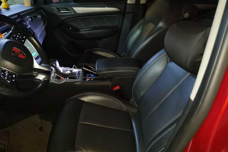 Used Roewe RX5 2017 20T Two-Wheel Drive Automatic Internet Elite Edition Left Front Seat