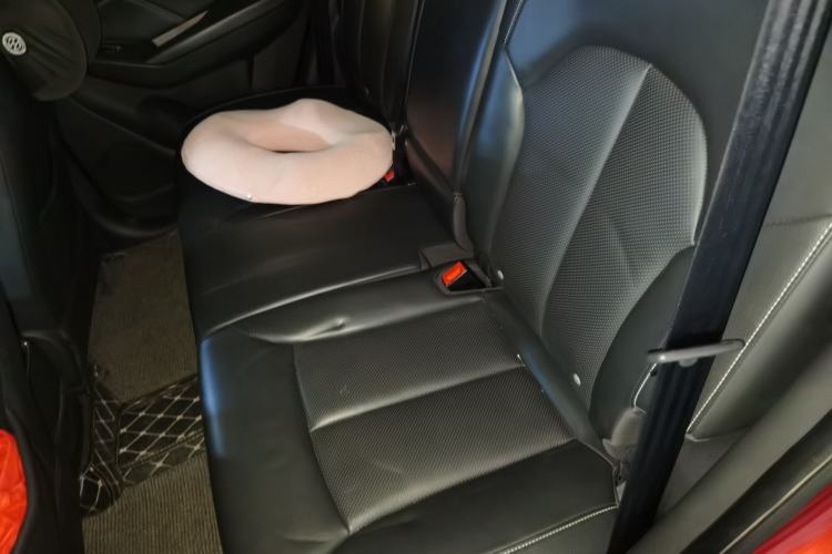 Used Roewe RX5 2017 20T Two-Wheel Drive Automatic Internet Elite Edition Left Rear Seat