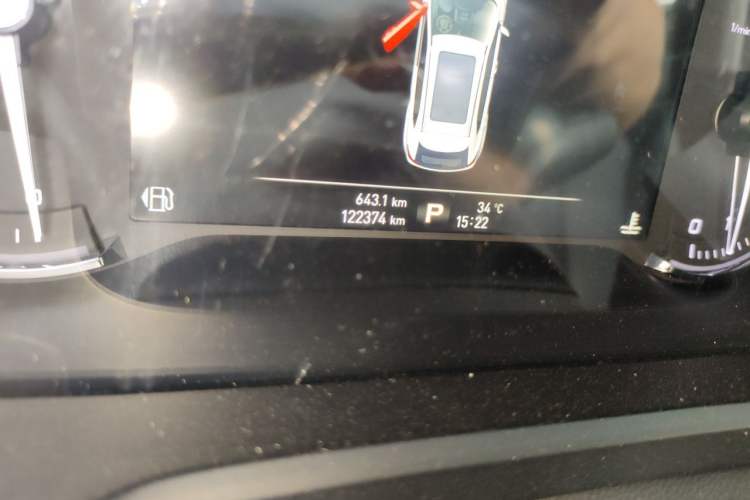 Used Roewe RX5 2017 20T Two-Wheel Drive Automatic Internet Elite Edition Odometer Close Up