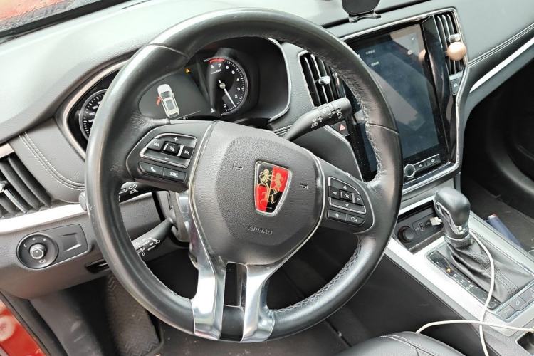 Used Roewe RX5 2017 20T Two-Wheel Drive Automatic Internet Elite Edition Steering Wheel