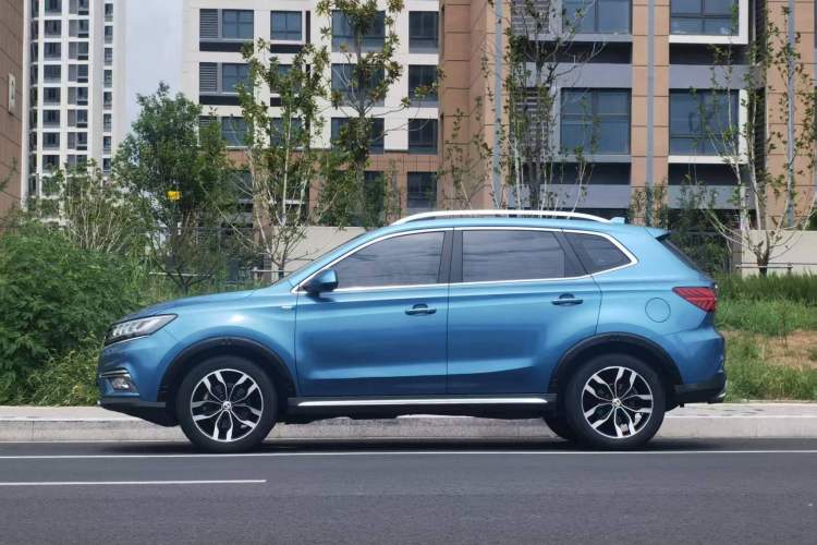 Used Roewe RX5 2017 20T Two-Wheel Drive Automatic Internet Elite Edition Exterior 6