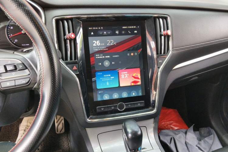 Used Roewe RX5 2017 20T Two-Wheel Drive Automatic Internet Elite Edition Audio And AC Panel