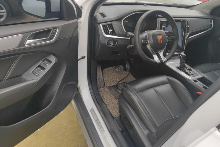 Used Roewe RX5 2017 20T Two-Wheel Drive Automatic Internet Elite Edition Driver Seat