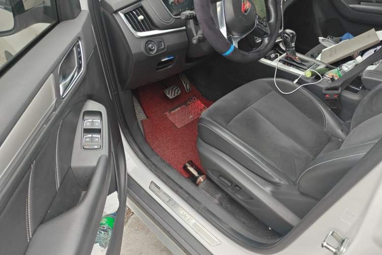 Used Roewe RX5 2017 20T Two-Wheel Drive Automatic Internet Elite Edition Driver Seat