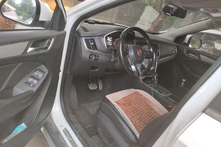 Used Roewe RX5 2017 20T Two-Wheel Drive Automatic Internet Elite Edition Driver Seat