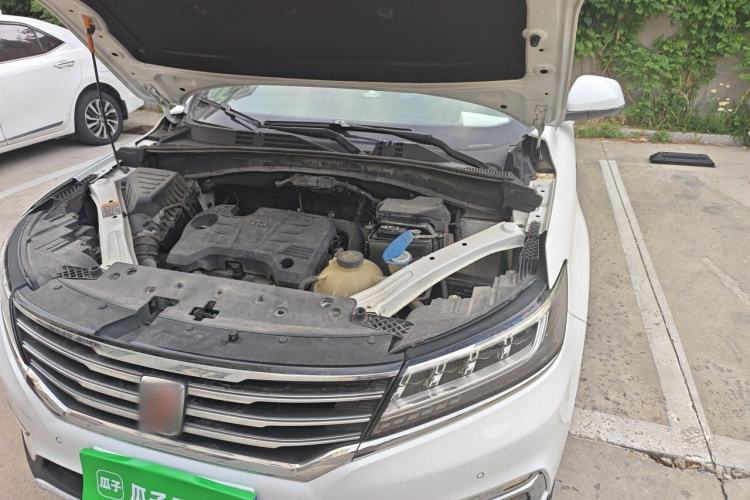 Used Roewe RX5 2017 20T Two-Wheel Drive Automatic Internet Elite Edition Engine Bay Left
