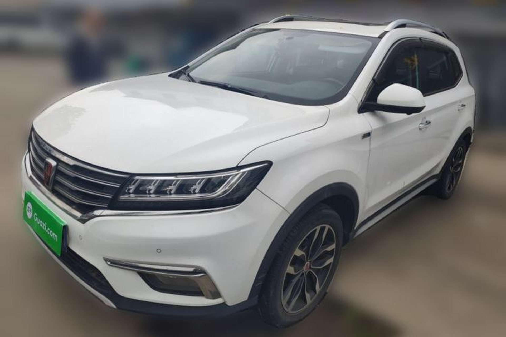 Used Roewe RX5 2017 20T Two-Wheel Drive Automatic Internet Elite Edition Front Left 45 Deg